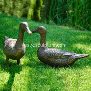 Vida jardín escultura de pato de tamaño para la venta